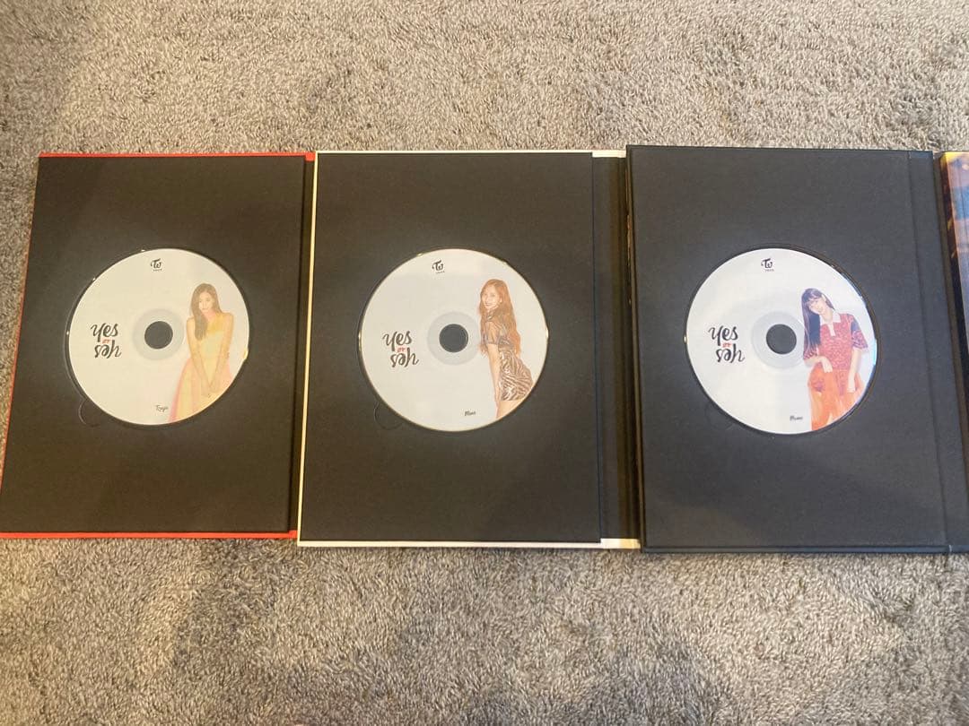 TWICEフォトブック　一部CD付き
