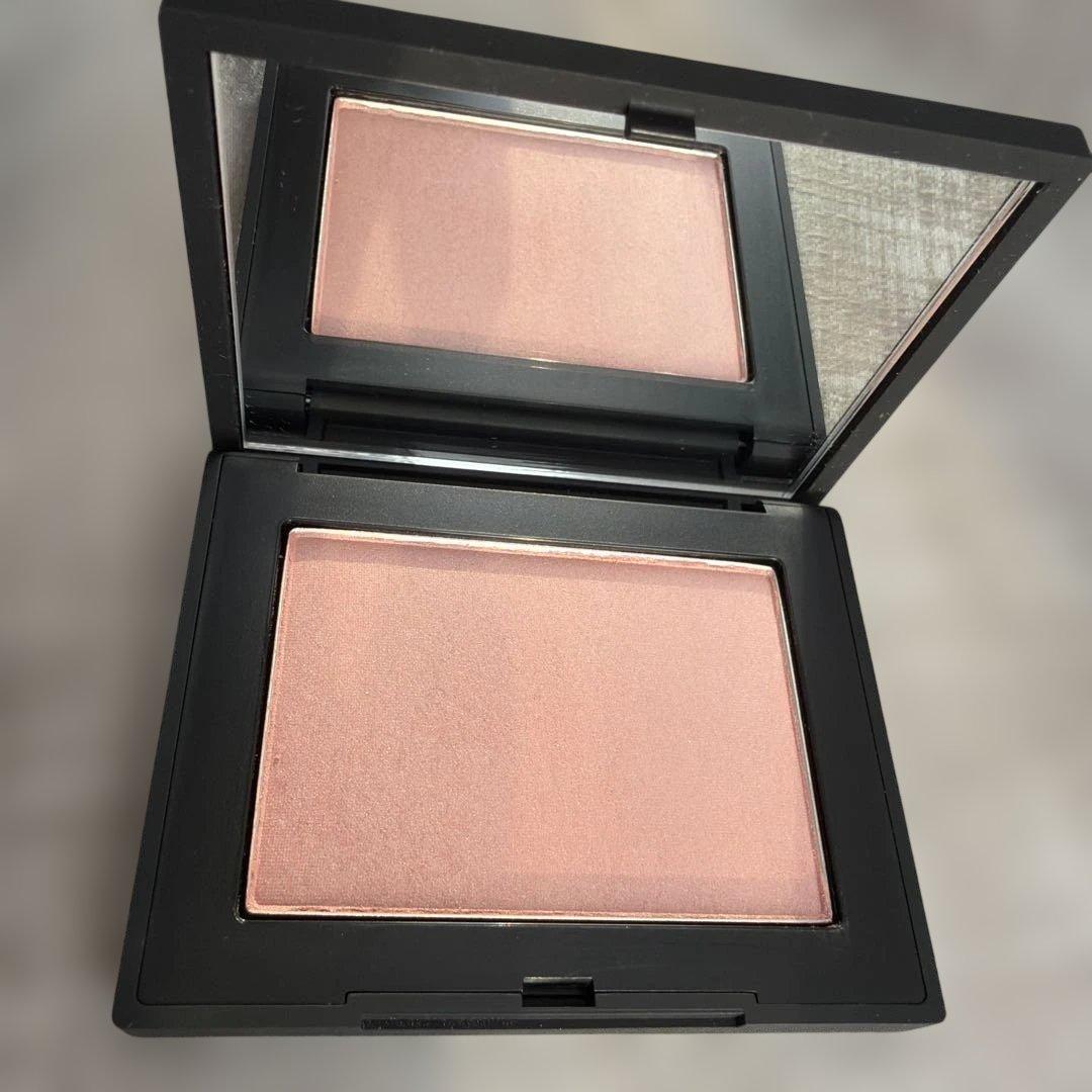 【限定】NARS ブラッシュ N 906 LOVES ME NOT 4.8g
