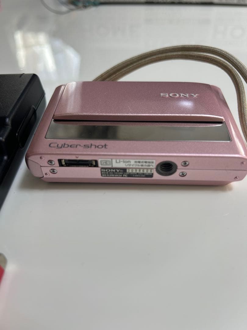 SONY Cyber-shot ピンク 本体とバッテリー　メモリースティック付き