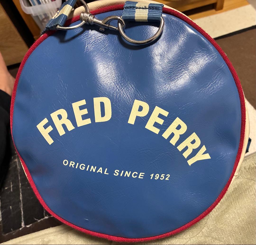 フレッドペリー 赤/白/青　Fred Perry ドラムバッグ ボストンバッグ