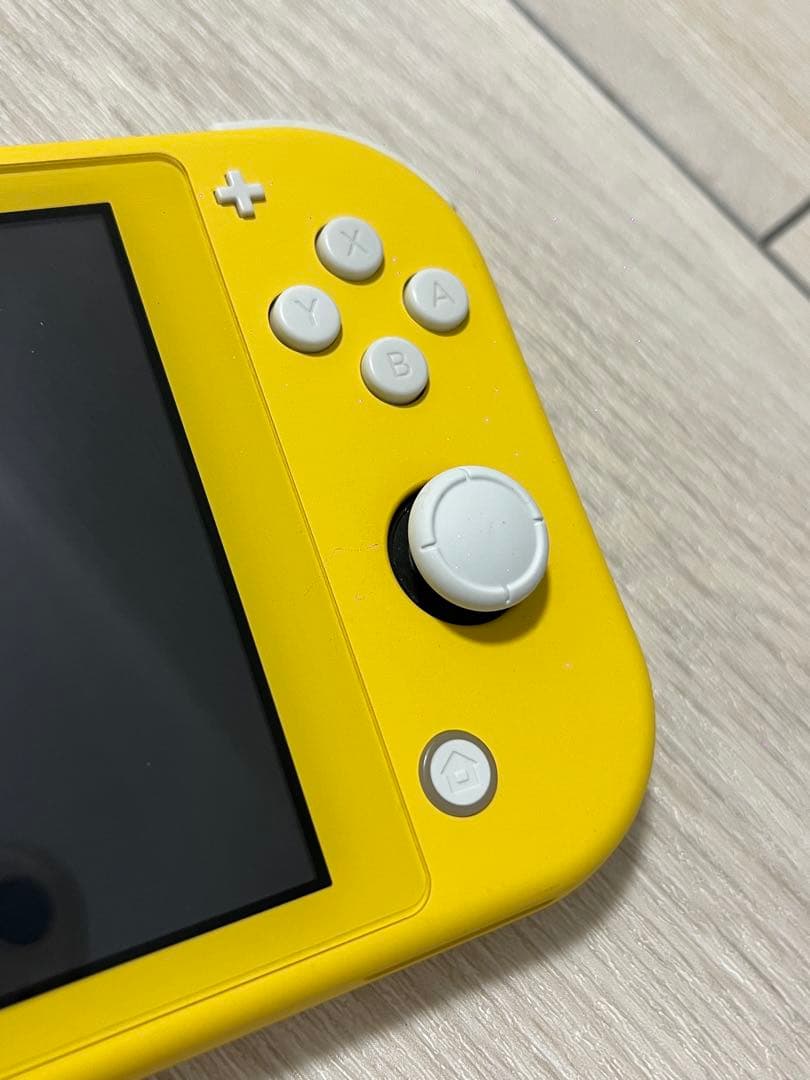 【消毒済】Switch lite イエロー 本体のみ