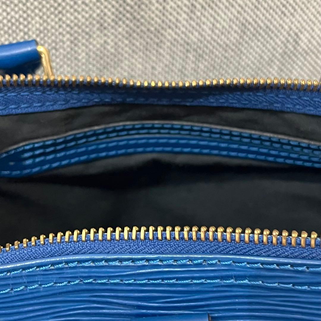 Louis Vuitton エピ　ボストンバッグ ブルー