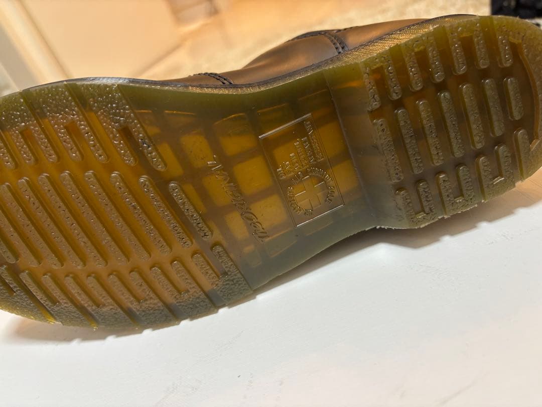Dr. Martens サイドゴアブーツ　黒