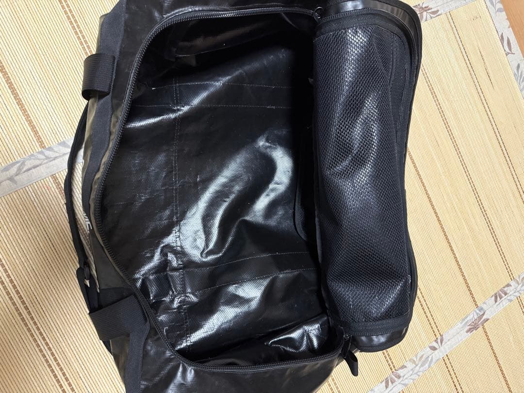 SUPREME ブラック ボストンバッグ