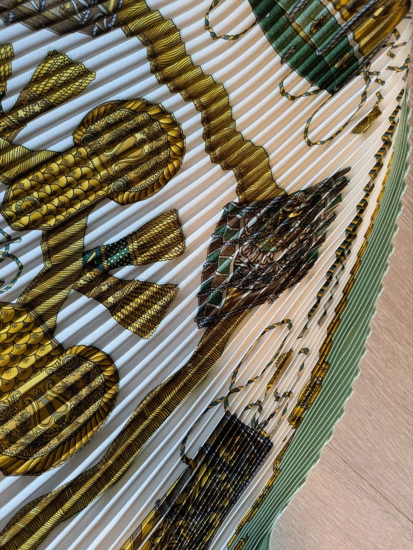 Hermes　プリーツスカーフ　ミッツア