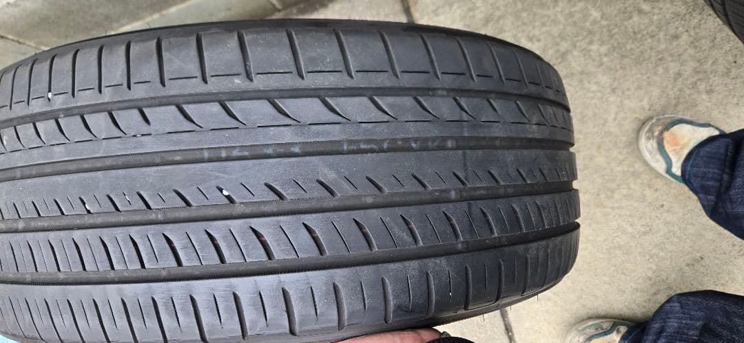 TOYOTIRE 245/45/R20 23年製4本セット2個口発送　送料込み①