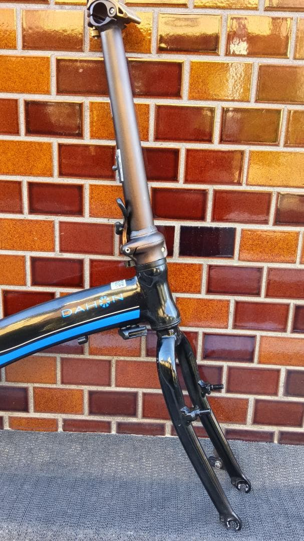 8日迄ご商談中　DAHON ダホン　viscフレーム セット