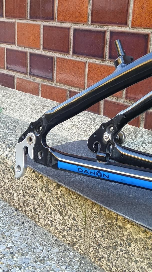 8日迄ご商談中　DAHON ダホン　viscフレーム セット