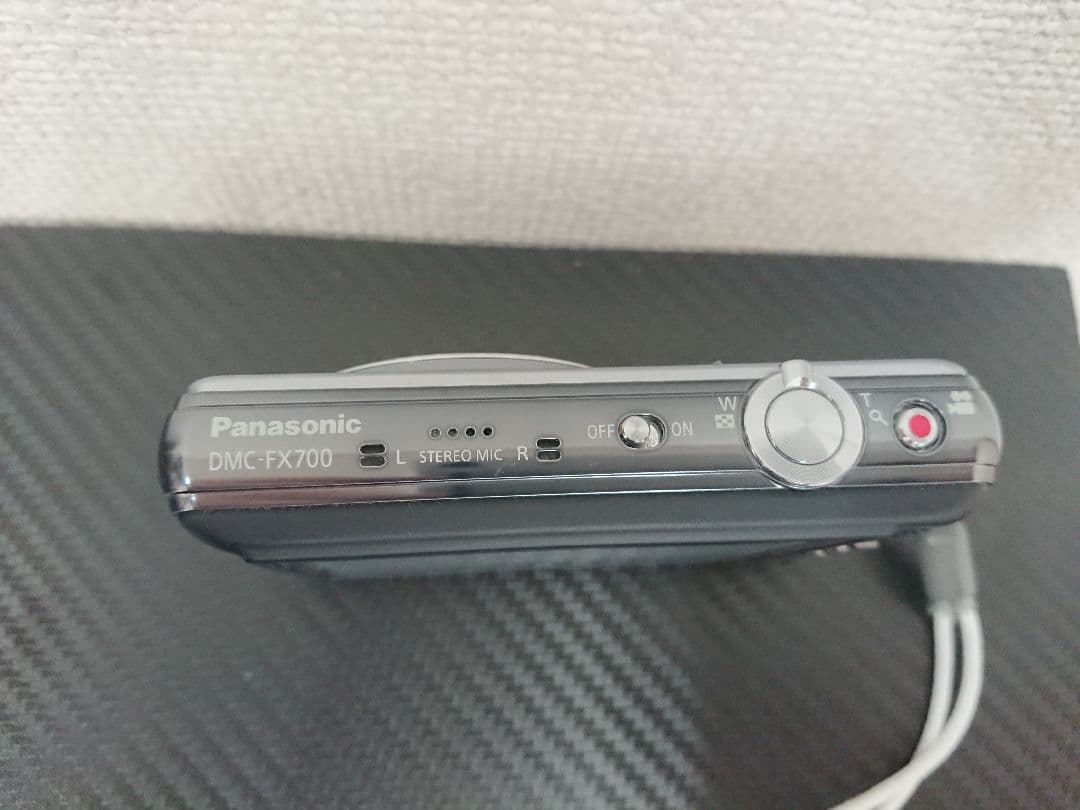 B【通電確認済】 LUMIX DMC-FX700 デジタルカメラ パナソニック