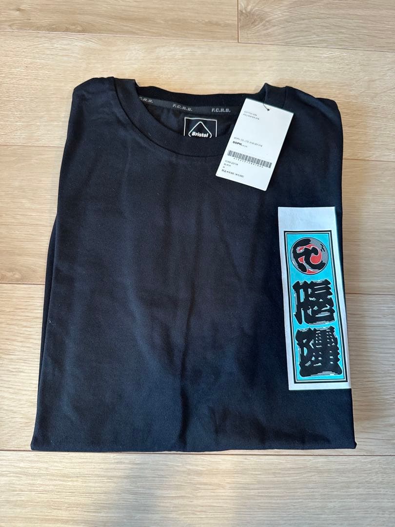 FCRB × SNEAKERWOLF Tシャツ