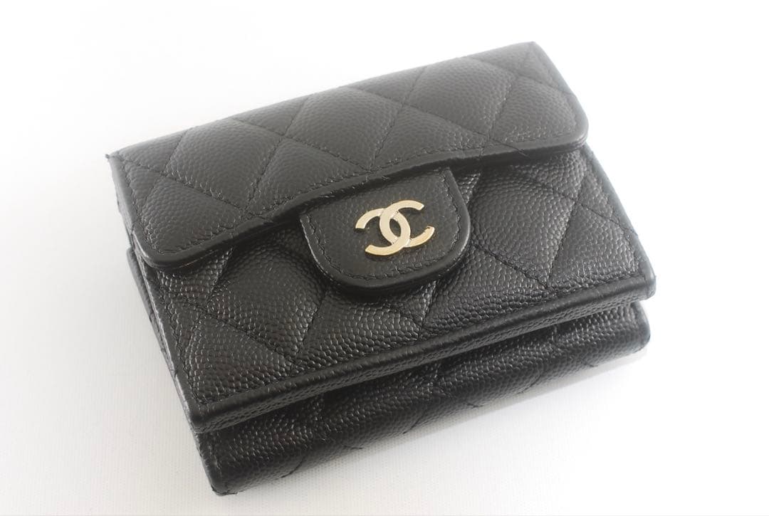 らら CHANEL＊キャビアスキン＊マトラッセ＊三つ折り財布＊ブラック