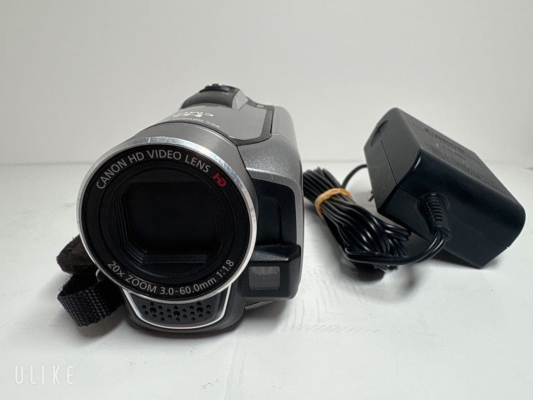 ★極美品★ キヤノン CANON iVIS HF R10 充電器付き
