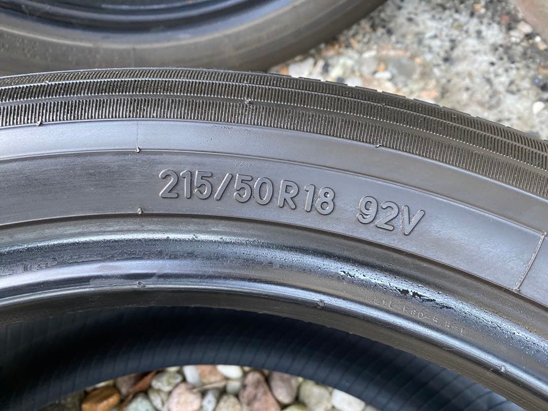 ①バントライン！TOYO トーヨー 215/50R18 プロクセス