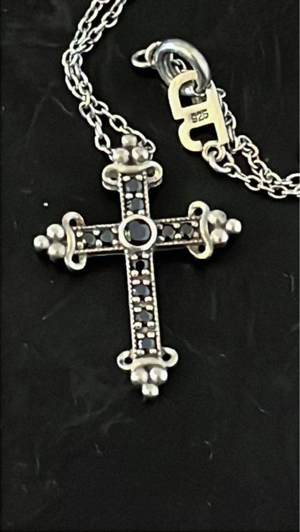 JUSTIN DAVIS DARK AGE クロスネックレス