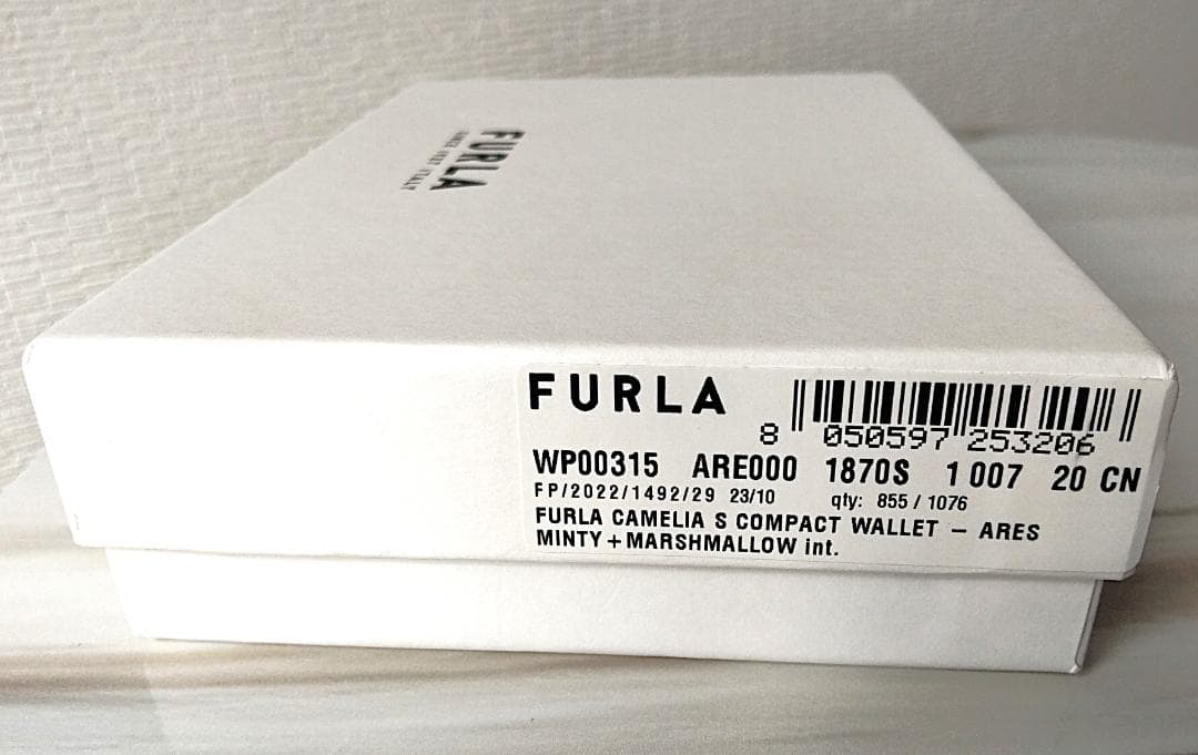 新品 未使用　FURLA　フルラ　カメリア　レディース　財布　WP00315
