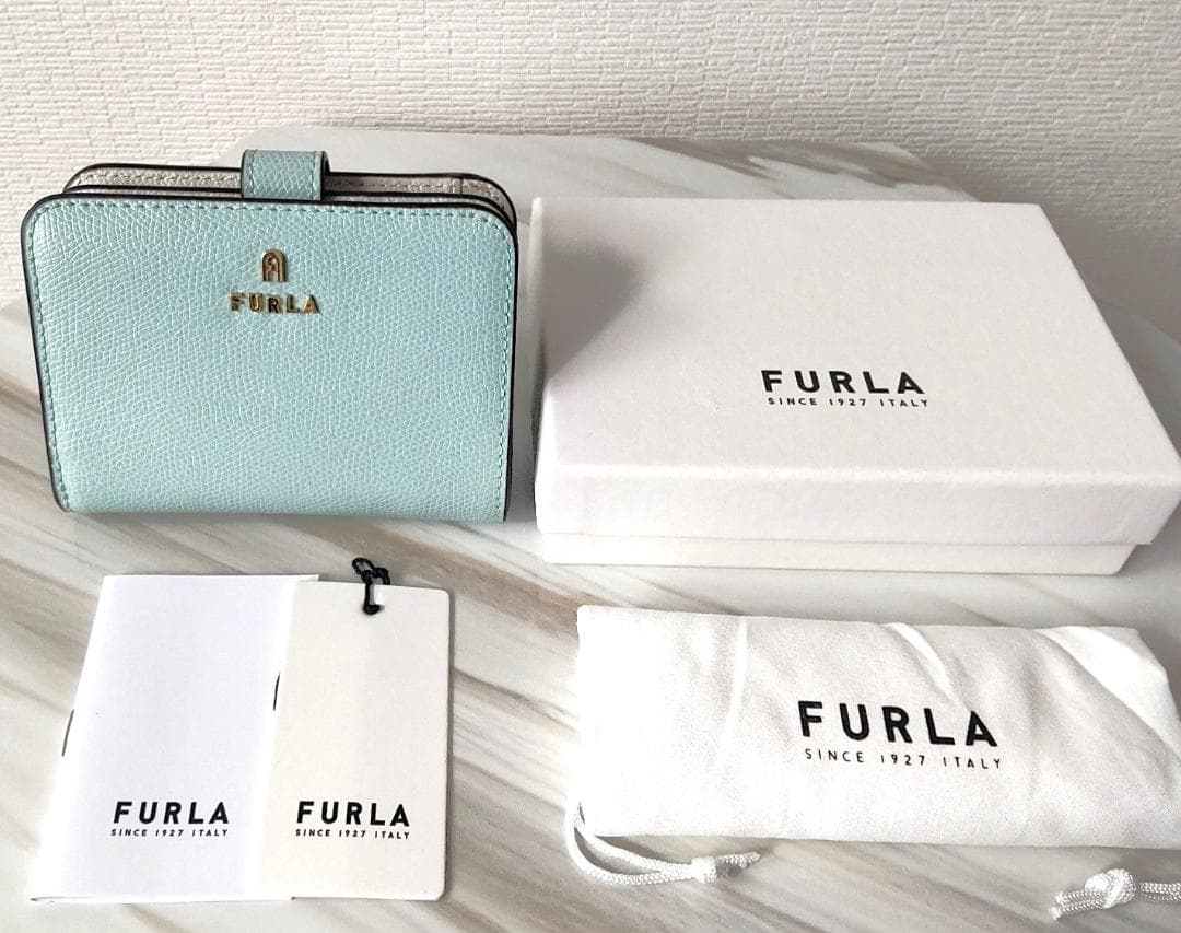 新品 未使用　FURLA　フルラ　カメリア　レディース　財布　WP00315