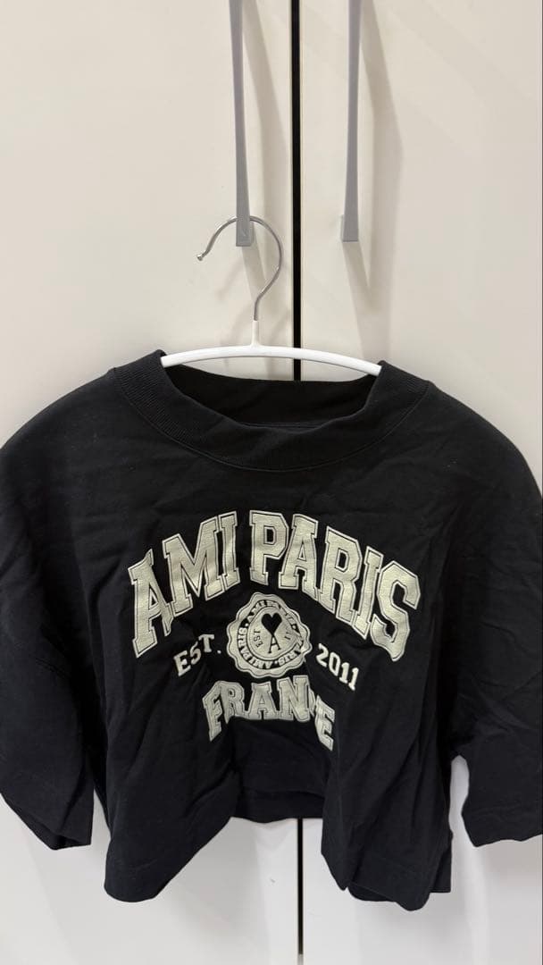 AMI Paris クロップド Tシャツ
