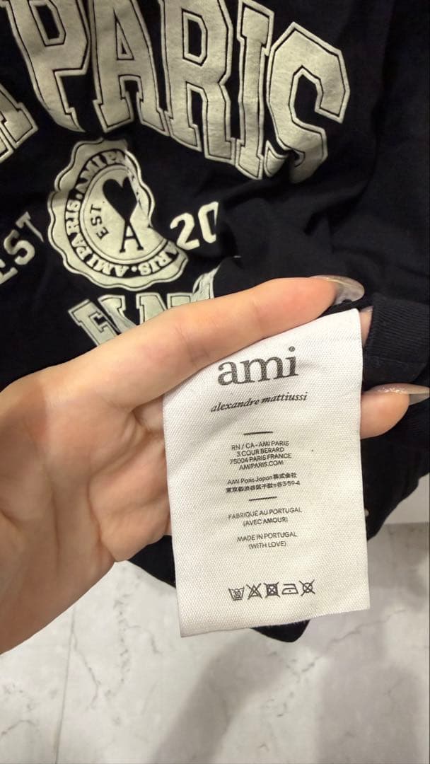 AMI Paris クロップド Tシャツ