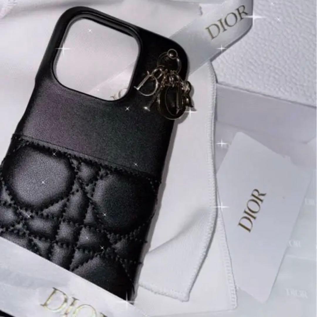 【当日発送】Lady Dior iPhone 15 Proケース ブラック