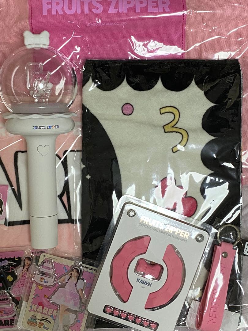 【FRUITS ZIPPER】松本かれんちゃんグッズ