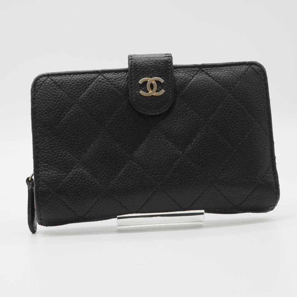CHANEL シャネル マトラッセ キャビアスキン 2つ折り財布 ミドル G金具