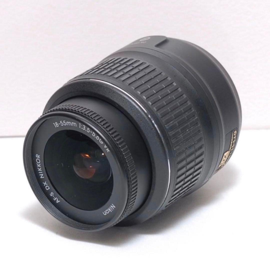 Nikon D5200 デジタル一眼 レフカメラ とハンディブック付き