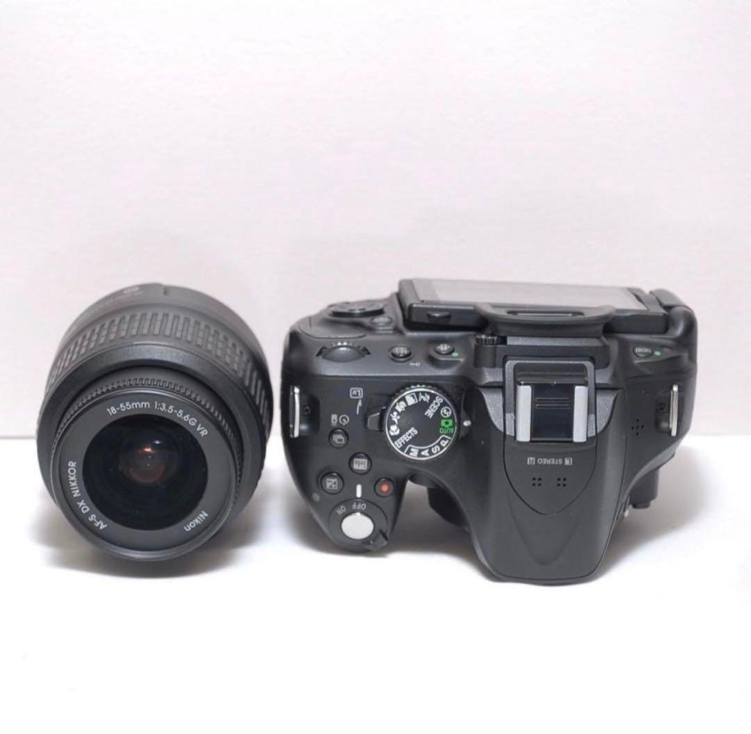 Nikon D5200 デジタル一眼 レフカメラ とハンディブック付き