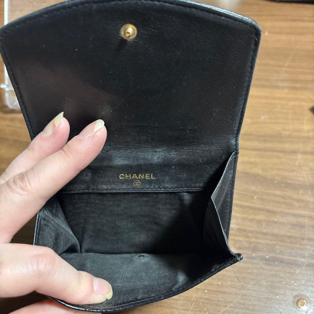 CHANEL 折り財布