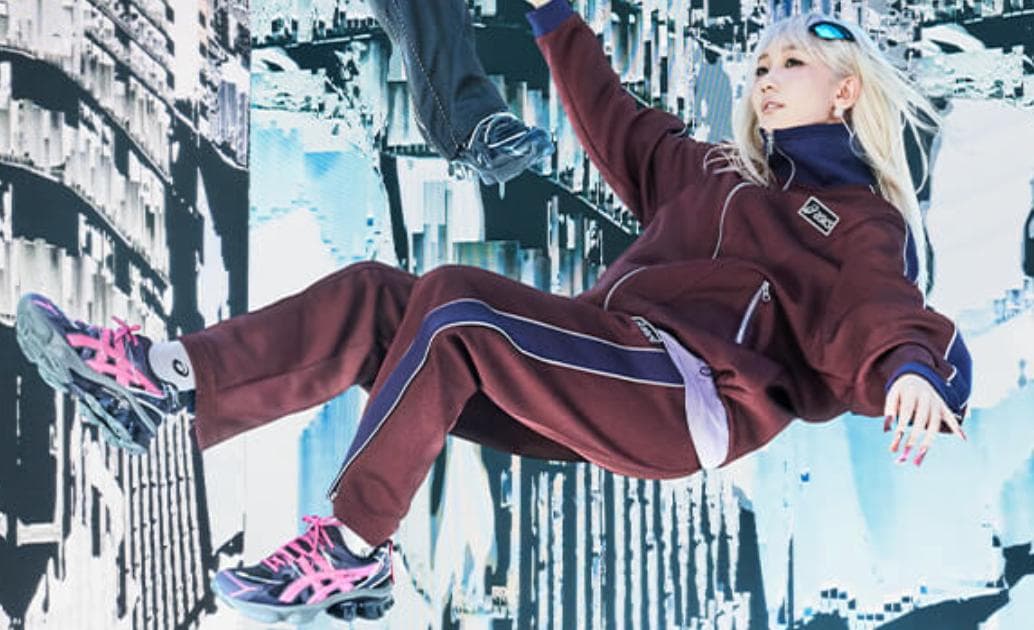 ASICS × YOASOBI】 ニットジャケット＆パンツ セットアップ