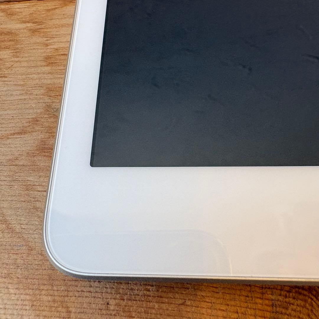 iPad 第8世代 Wi-Fi 32GB ケース付き