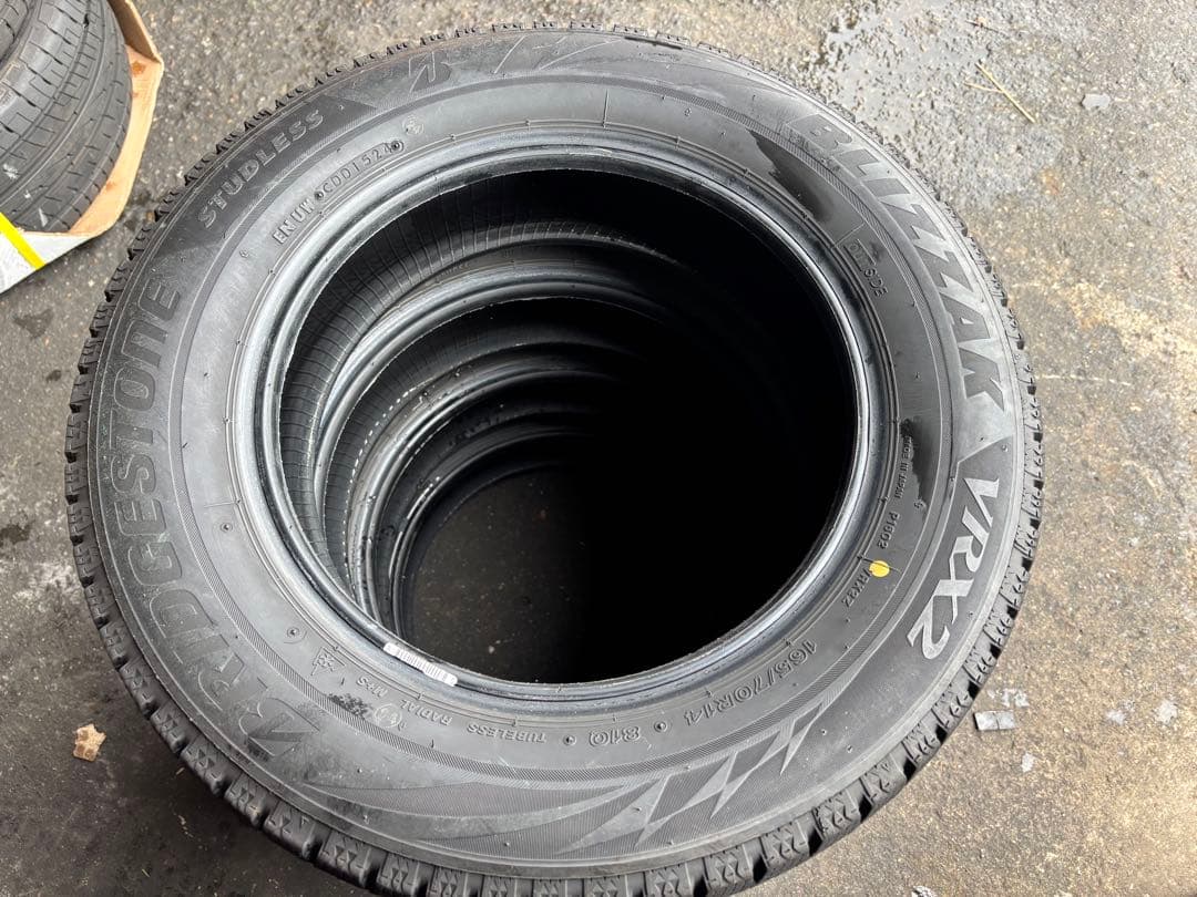 165/70R14 ブリヂストン VRX2 スタッドレスタイヤ 14インチ 4本