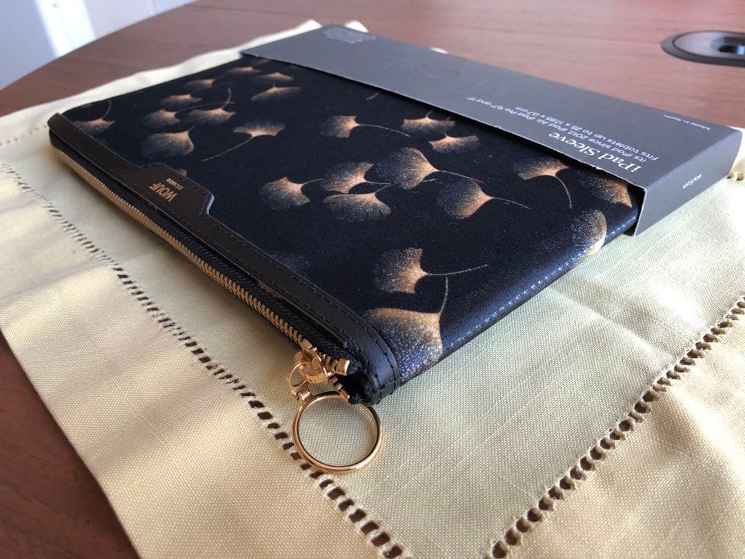 WOUF iPad Sleeve アイパッド　スリーブ　ケース