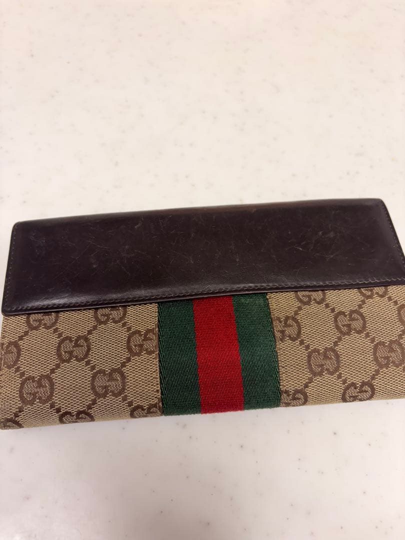 l*y様 Gucci GGキャンバス 二つ折り財布