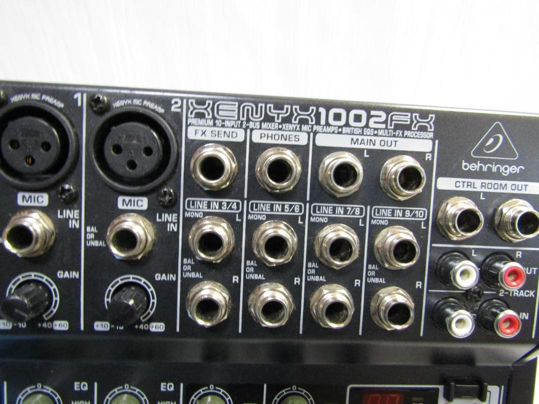 T0737 BEHRINGER ベリンガー XENYX 1002FX