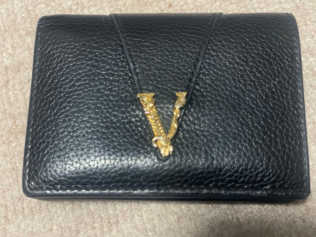 【鯖缶様】VERSACE ブラックレザー 二つ折り財布