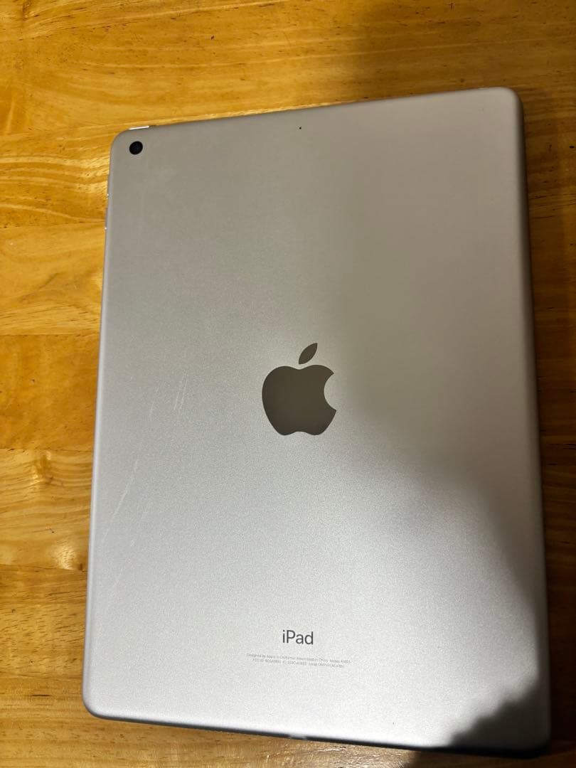iPad 第6世代 128GB Wi-Fi シルバー 箱あり 動作確認済み