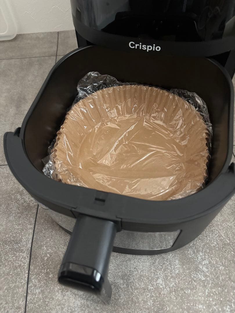 新品 Crispio ノンフライヤー 4.5L 大容量 レシピ集 紙トレー付き
