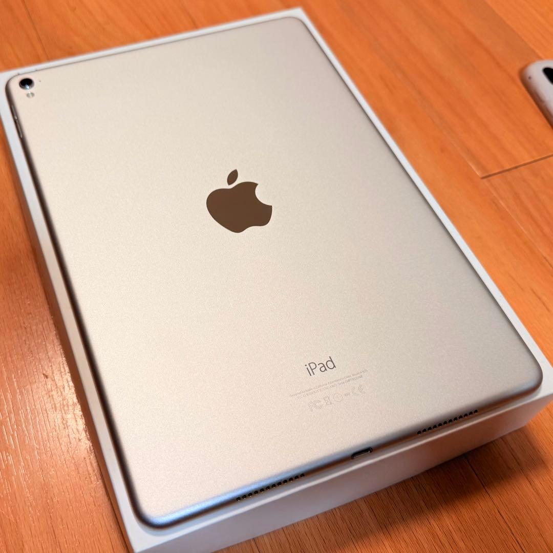 iPad Pro 9.7インチ 32GB Wi-Fiモデルおまけ付き