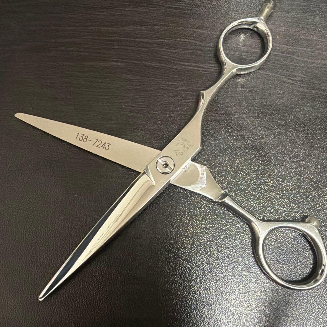数回のみ使用　ヒカリシザー　E-5