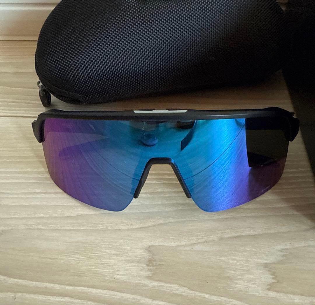 Oakley Sutro Lite サングラス ブルーグラデーション