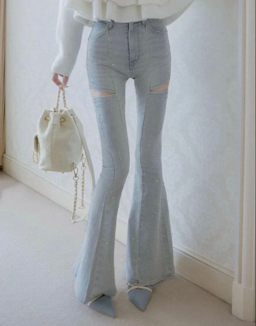 【新品　未使用】Darichドロップビジューフレアデニムパンツ　アイスブルー　M