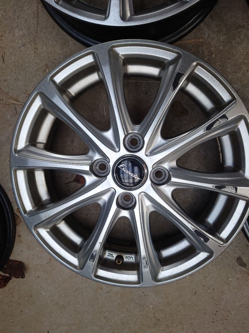 15インチアルミホイール　15x4.5j 4/100 インセット45　中古4枚