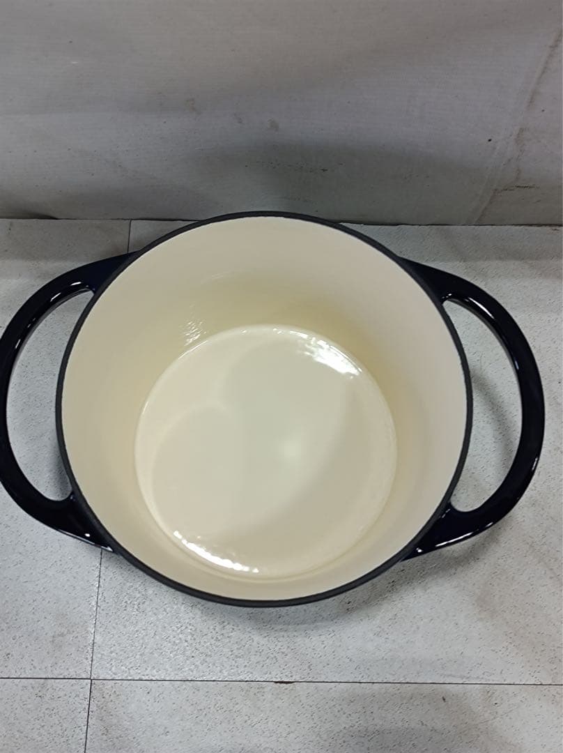 八7167【未使用品】LE CORDON BLEU ラウンドココット 20㎝