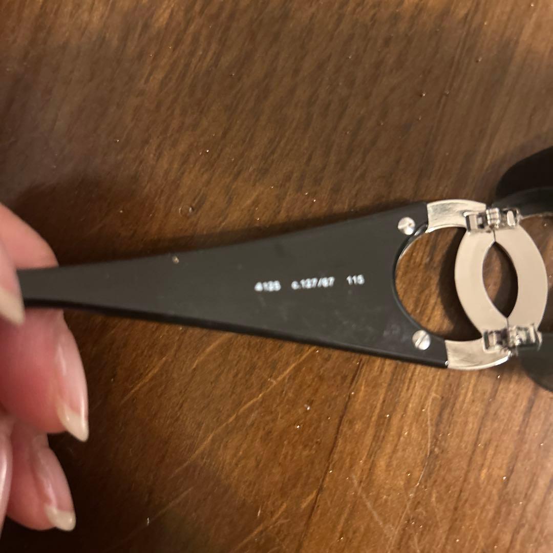 CHANEL ブラック スポーティー サングラス