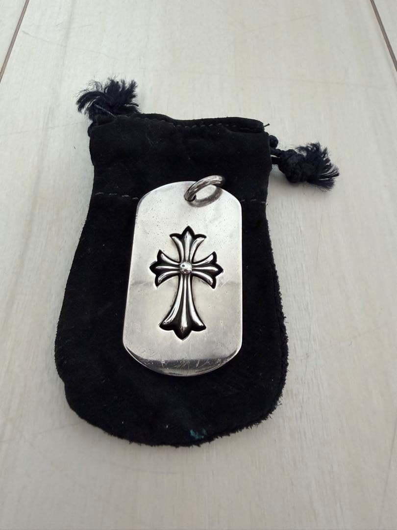 Chrome Hearts タイニーCHクロスドックタグラージ