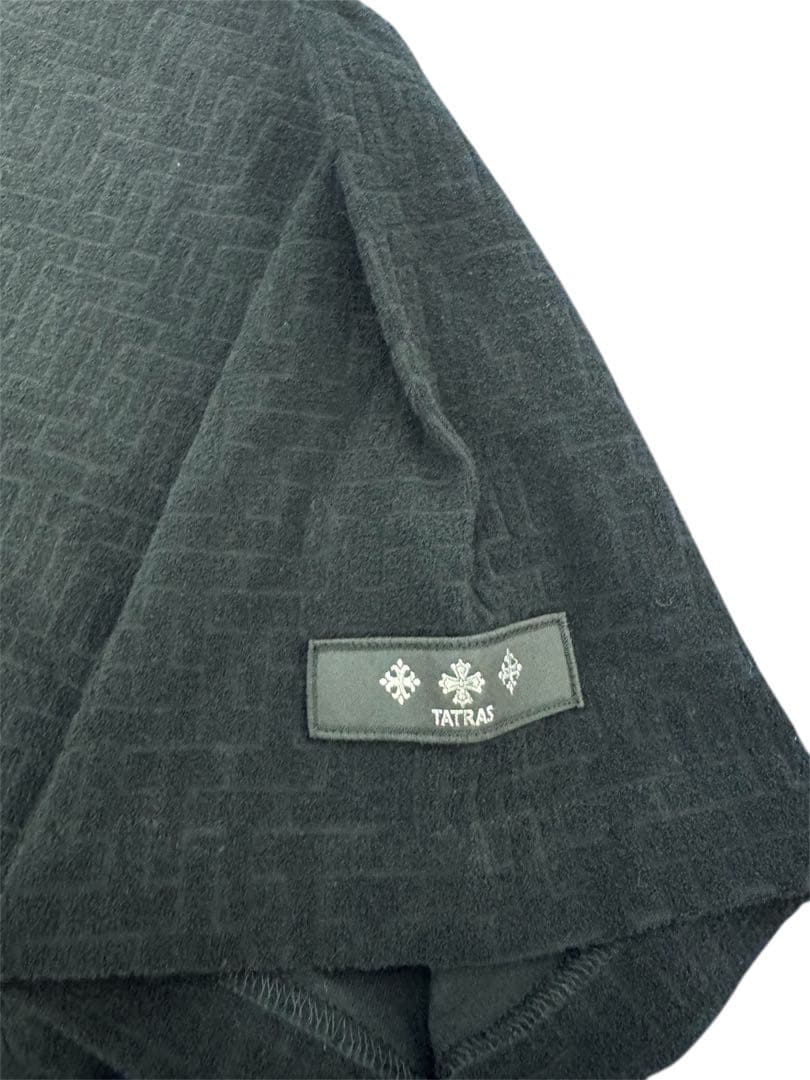 新品未使用タグ付き　タトラス　NAVA 半袖Tシャツ　M