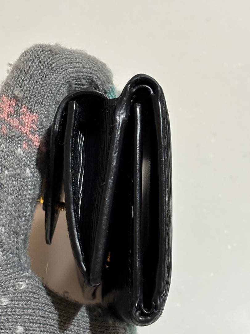 プラダ　財布