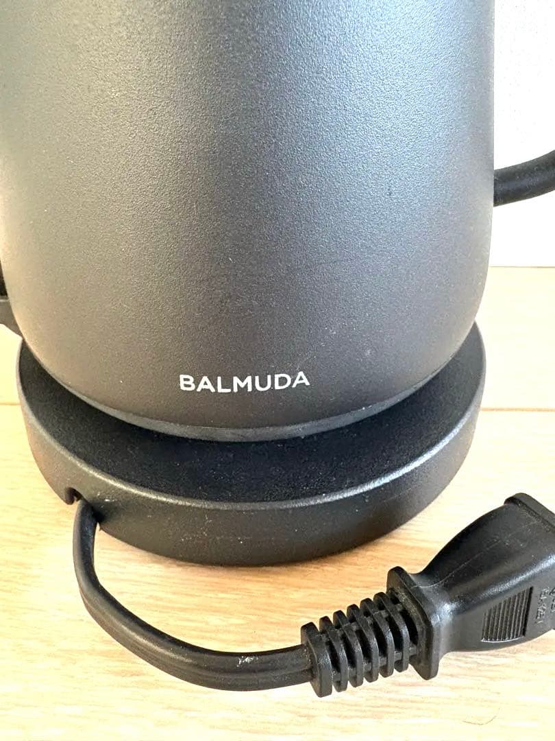 BALMUDA 電気ケトル　ブラック