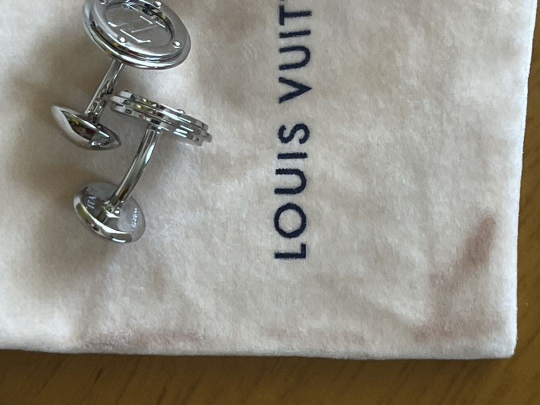 ＊LOUIS VUITTON メタル カフリンクス LVサークル カフス ＊