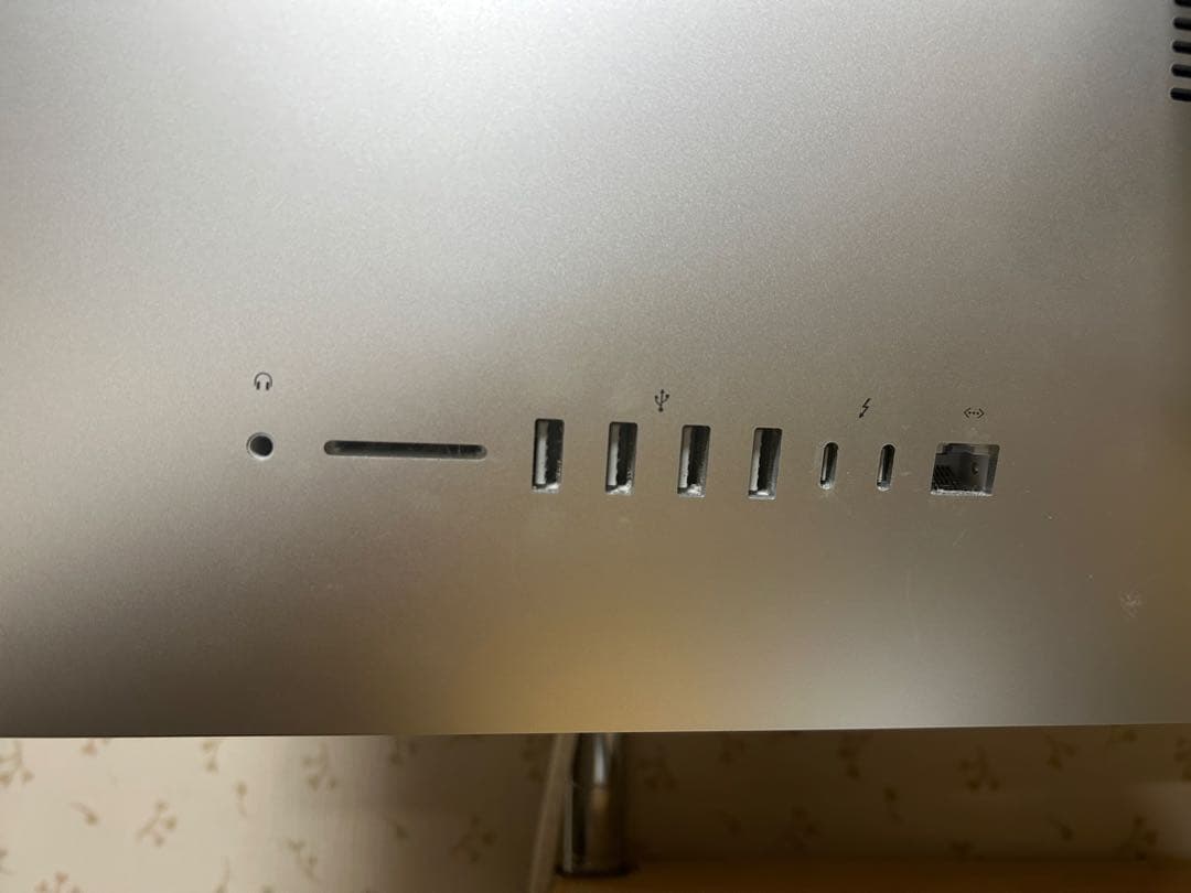 iMac Retina 4K 21.5インチ 2017年モデル